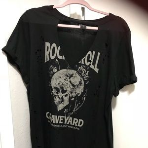 Torrid distressed tee sz2